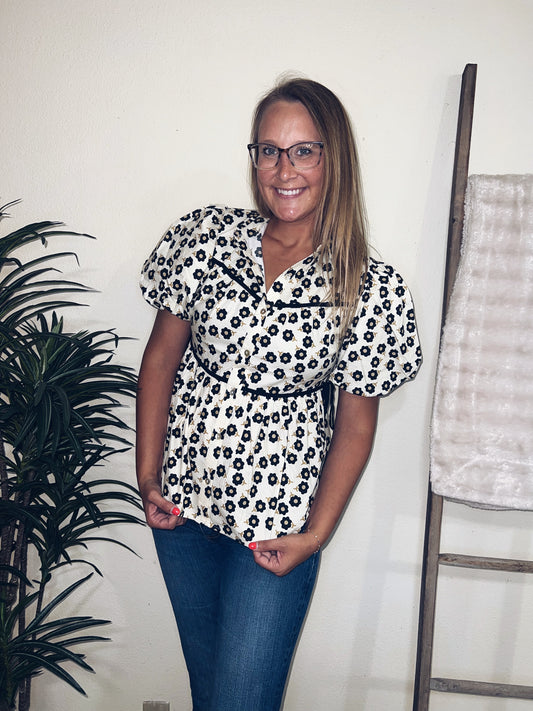 Finley Flower Puffed Sleeve Top
